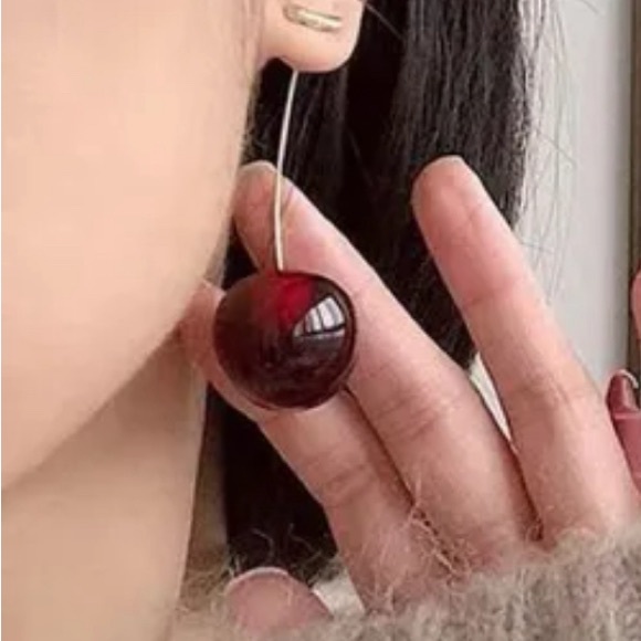 Cherry Drop earrings/Dark Maroon - Picture 2 of 3